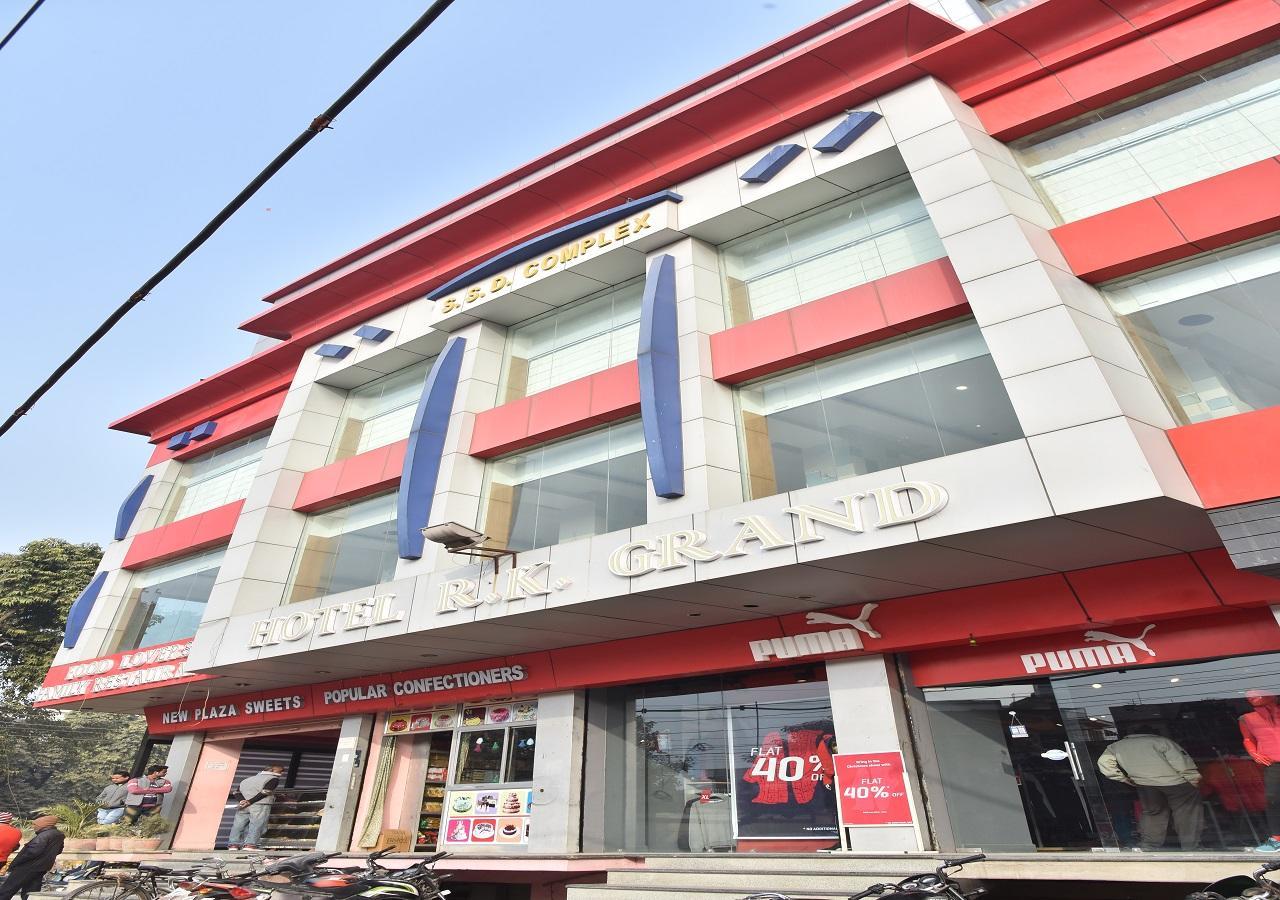 Hotel Rk Grand Varanasi Luaran gambar
